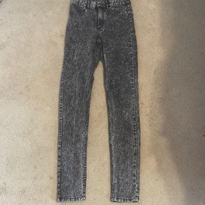 Women’s size 4 black distressed jeans. Divided - H&M.